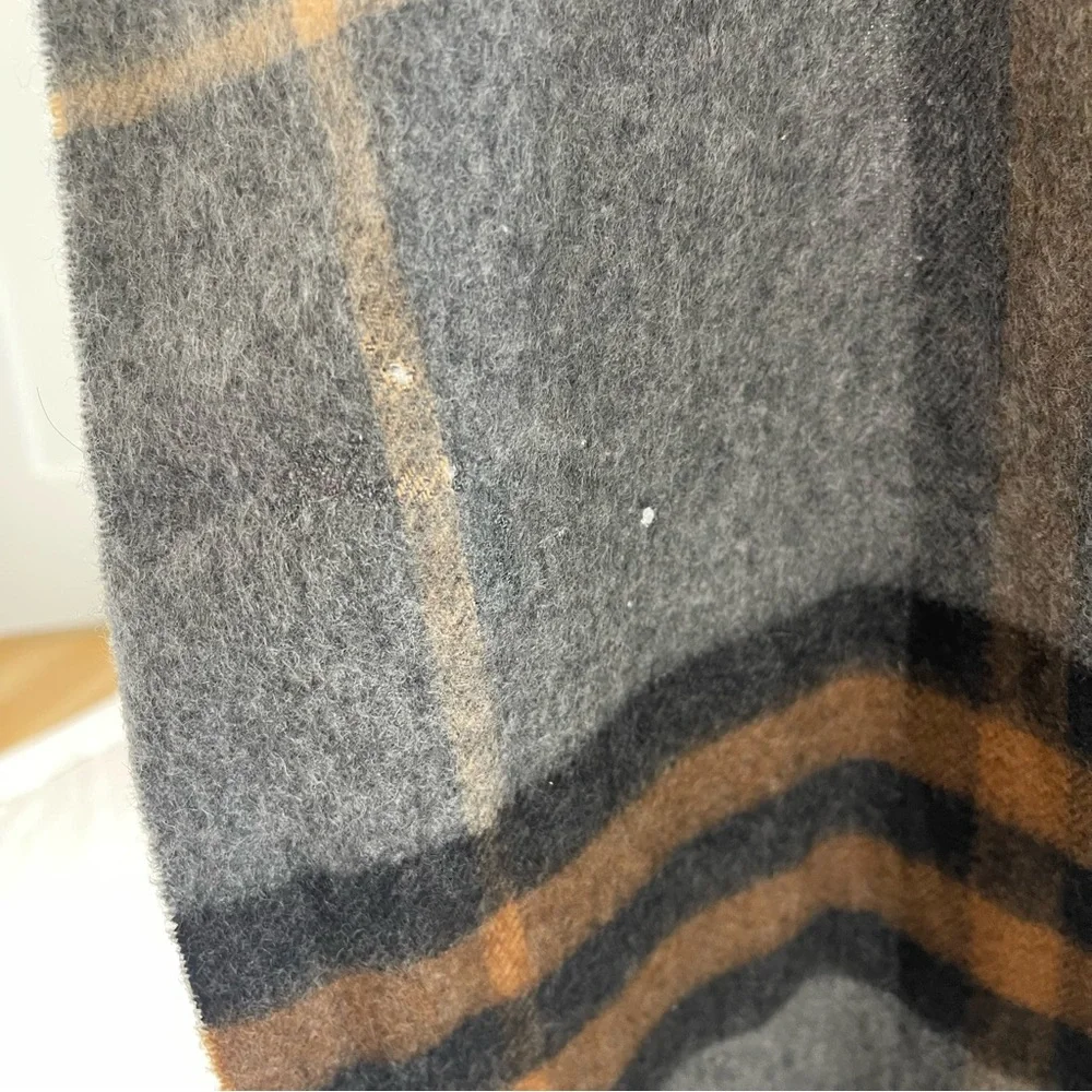 Burberry 100% Cashmere Grey Blue Plaid Nova Check Scotland Stripe Fringe Scarf